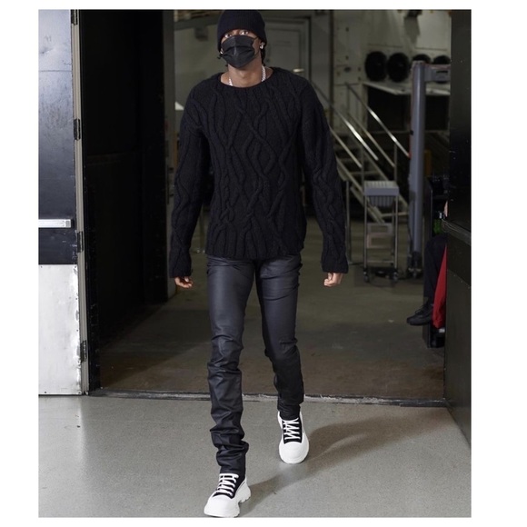 VALE FOREVER Stack Jeans, Dark Wash Denim, Size 42, NWOT - Picture 5 of 5